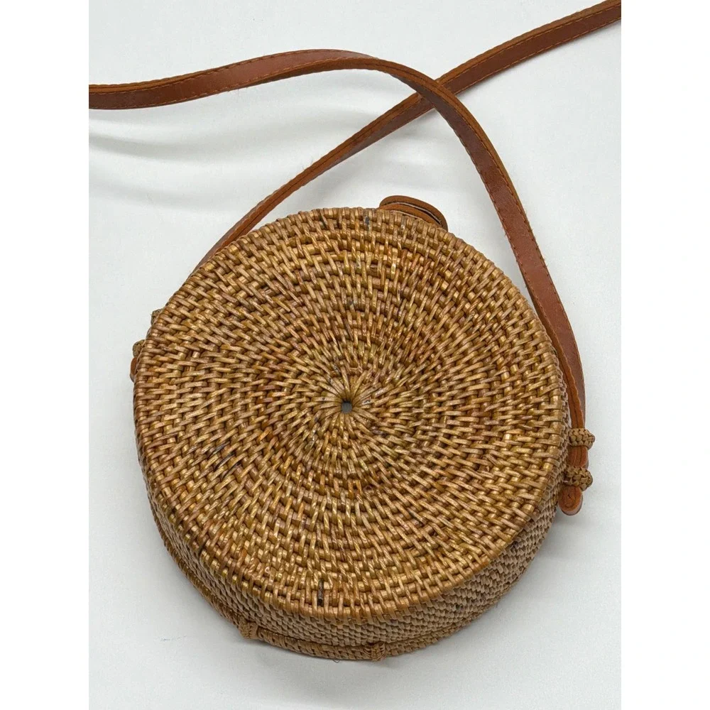 Round Woven Rattan Crossbody‎ Bag Natural Straw Circle Purse with Batik Lining